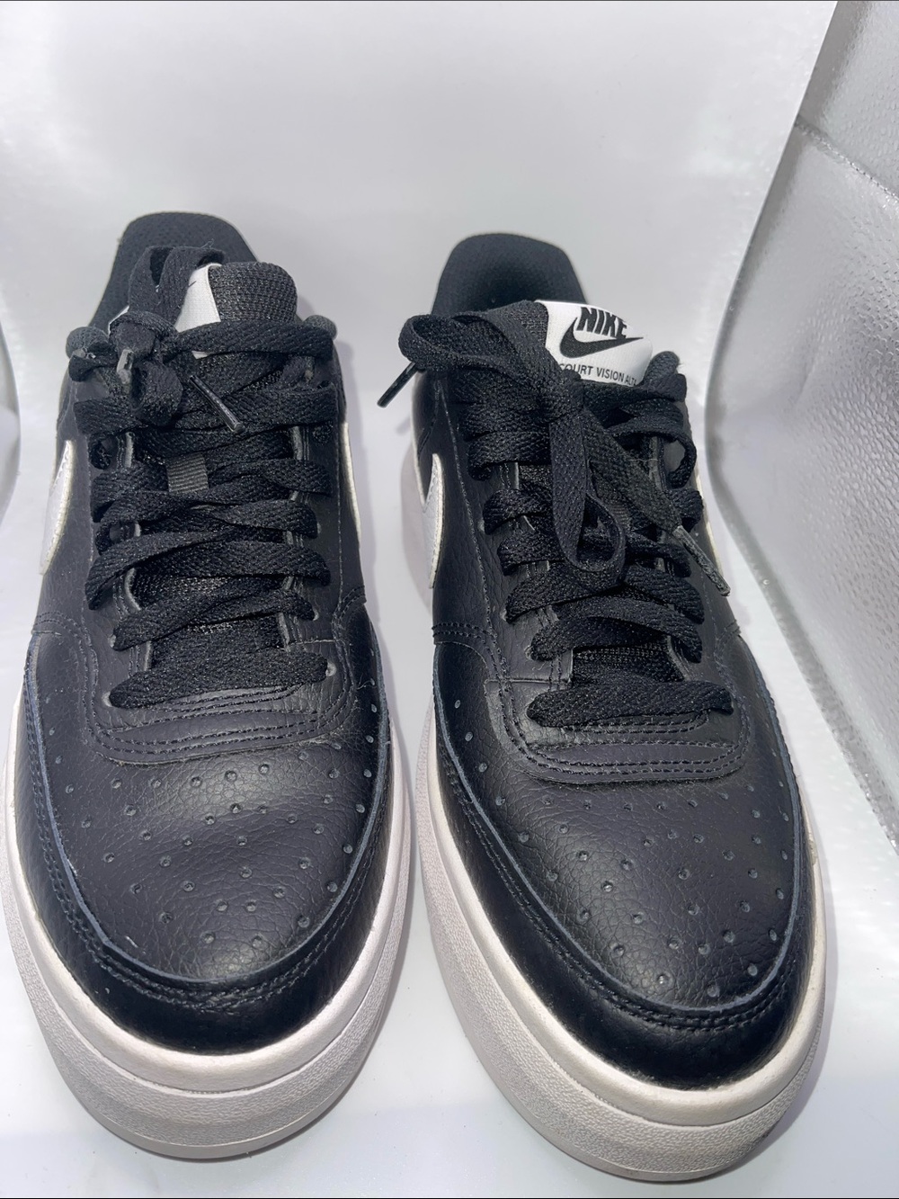 Nike Men’s Black & White Low-Top Sneakers with Leather Upper